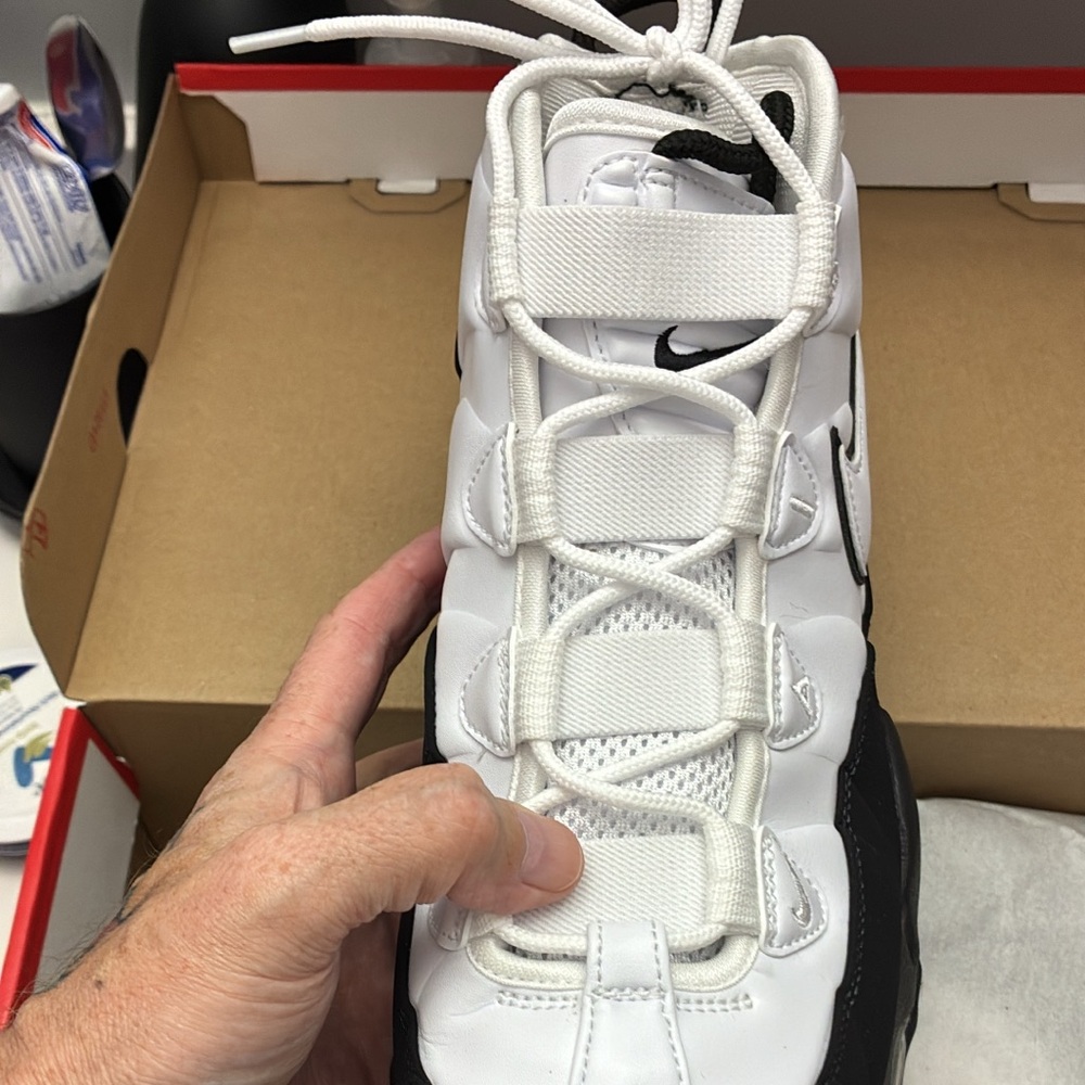 Air Max Uptempo - Picture 2 of 5